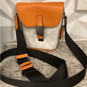 🧡Coach Orange Tan Cream Crossbody Track Messenger Bag Purse EXCELLENT CONDITION